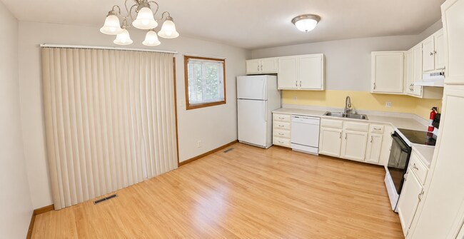 Foto del edificio - 2041 Shirley Ln