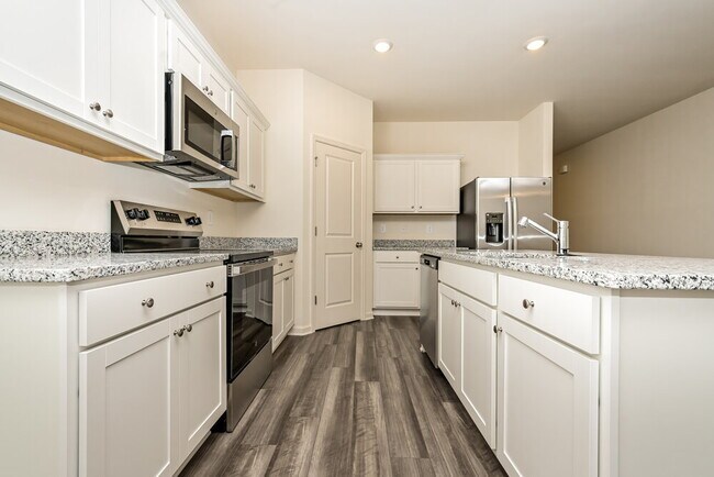 Foto del edificio - 7620 Saffron Ave