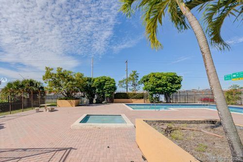 Building Photo - 5705 W 20th Ave