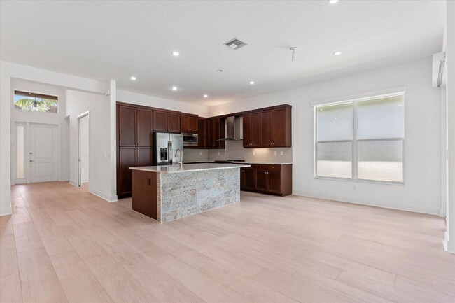 Foto del edificio - 9615 Eagle River Rd