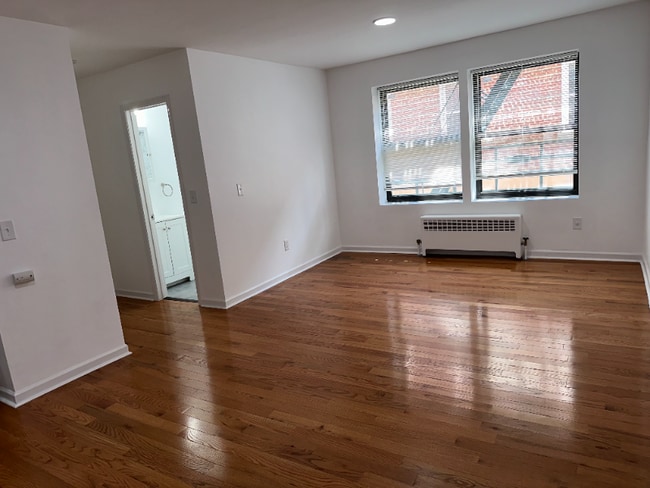 Building Photo - 1104 Palisade Ave