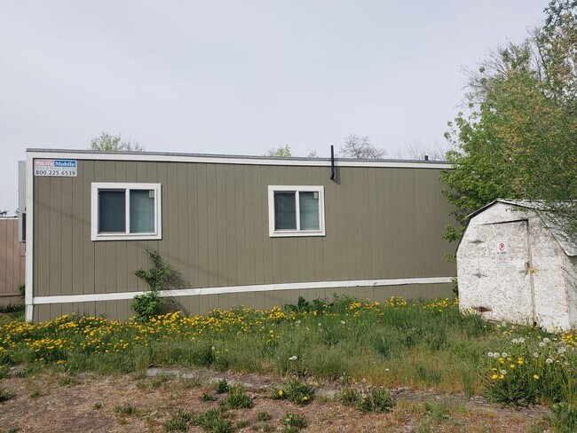 Building Photo - Gladstone