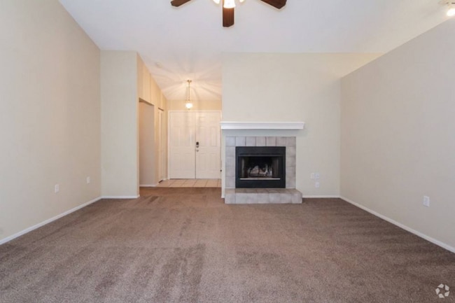 Building Photo - 7812 38th Ct E