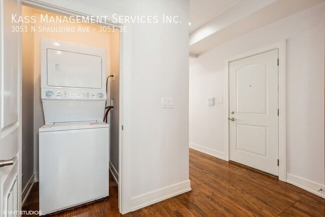 Photo - 3051 N Spaulding Ave Apartment