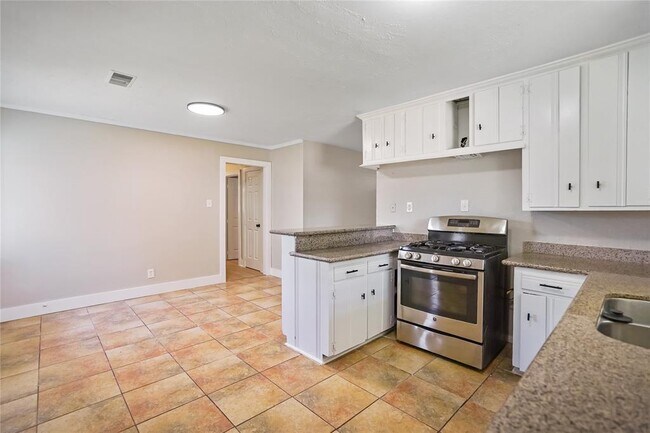 Foto del edificio - 4426 Oakside Dr