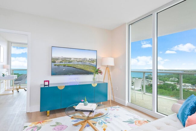 Building Photo - 2889 McFarlane Rd