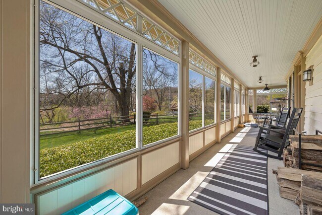 Building Photo - 94 Geigel Hill Rd