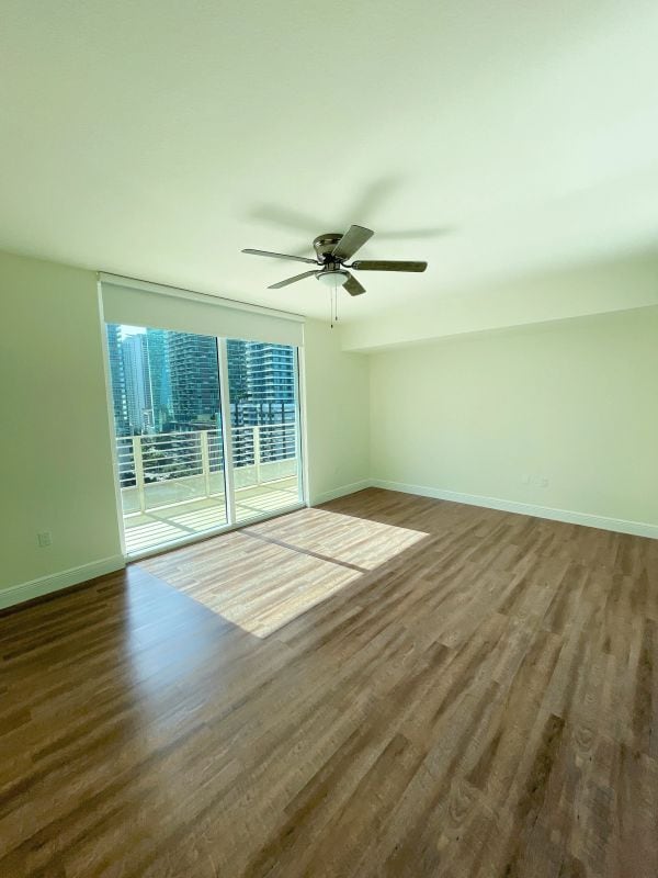 Foto del edificio - 110 SW 12th St