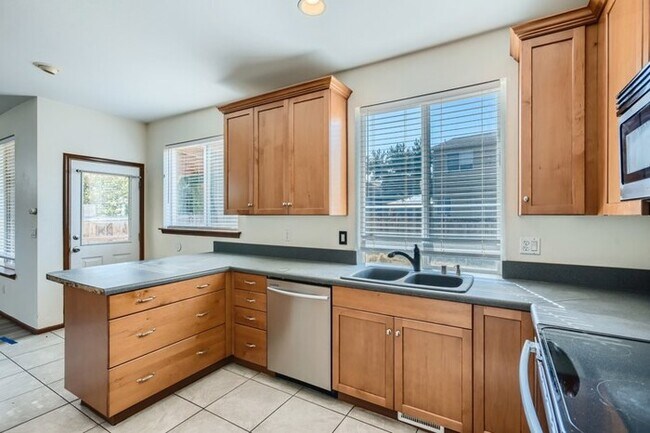 Foto del edificio - 9210 149th St E, Puyallup, WA, 98375