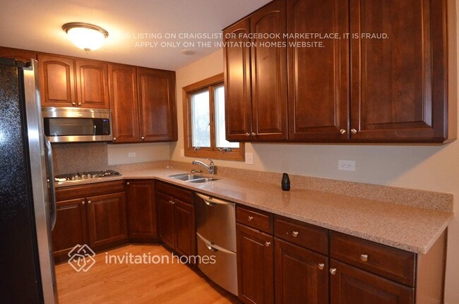 Building Photo - 1172 Cactus Trail