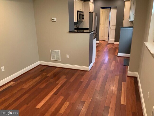 Foto del edificio - 202 S Washington St