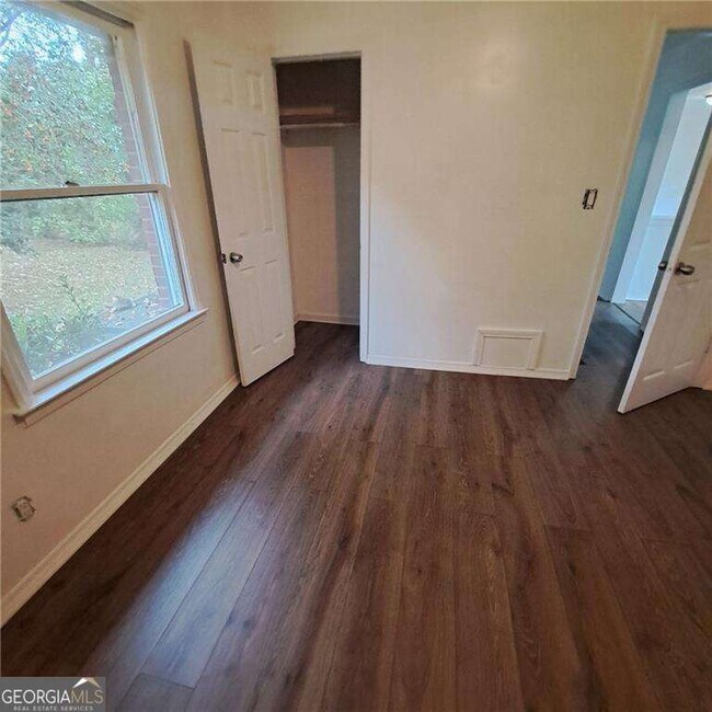 Foto del edificio - 2174 Whites Mill Rd