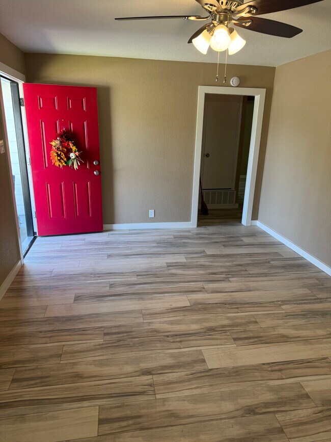 Foto del edificio - 1108 Culp Ave