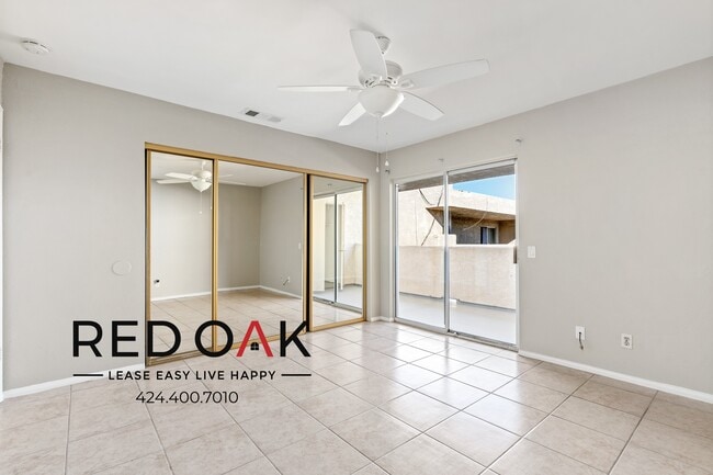 Building Photo - Charming Bright Newly Remodeled Two Bedroo...