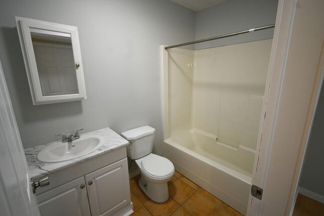 Photo du bâtiment - 2 bedroom in Prince George BC V2L 2V7