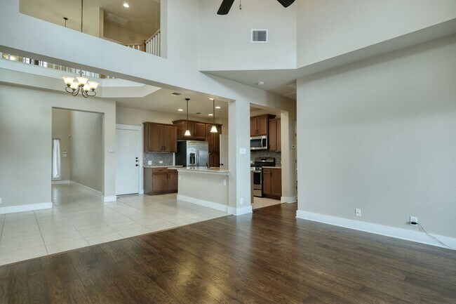 Foto del edificio - 7320 Easy Wind Dr