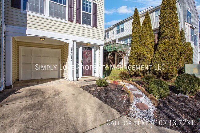 Building Photo - 13810 Fareham Ln