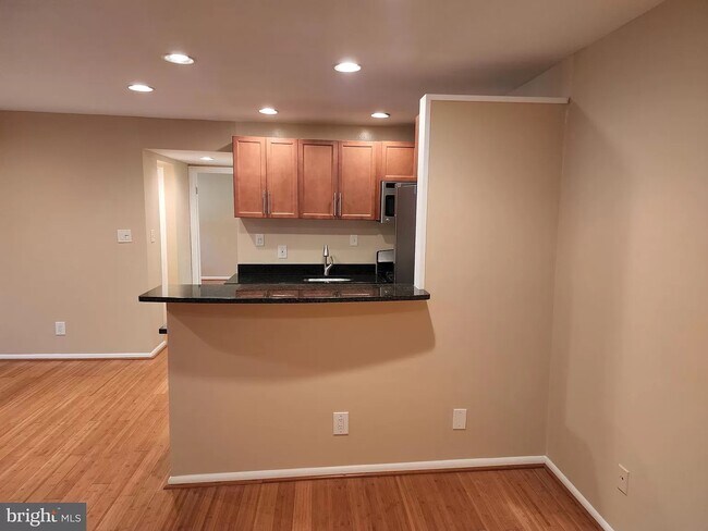 Foto del edificio - 7723 Donnybrook Ct