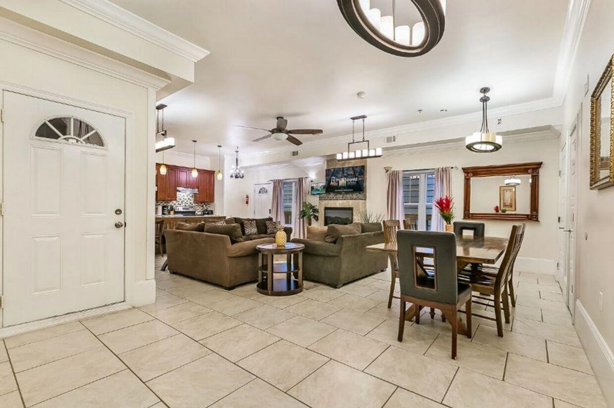 Foto principal - 1818 Carondelet St