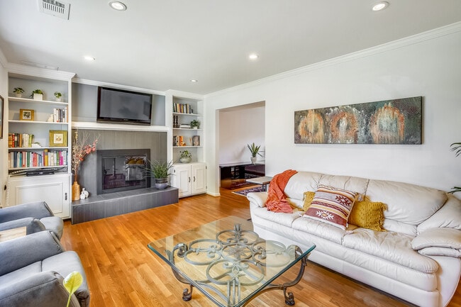 Photo - 1256 Beverly Rd House