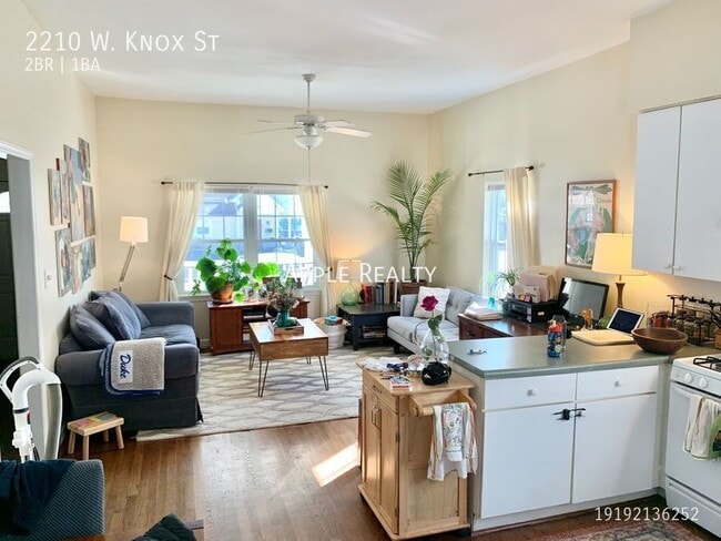 Foto del edificio - 2210 W Knox St