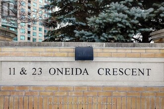 Building Photo - 11 Oneida Crescent