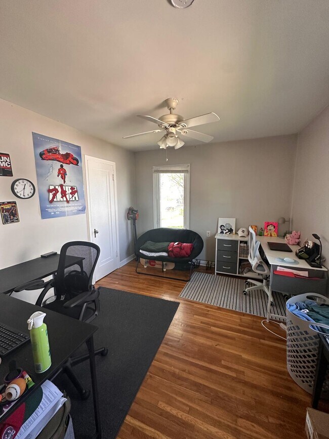 Foto del edificio - 707 11th Ave NE