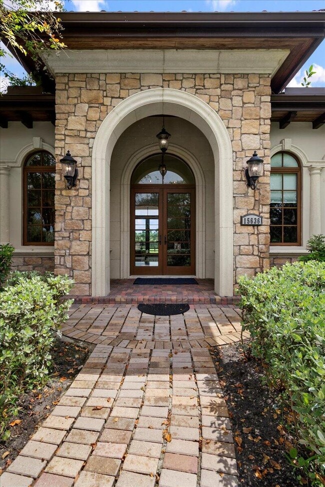 Building Photo - 15636 Sunnyland Ln