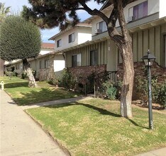Building Photo - 3114 N Garey Ave