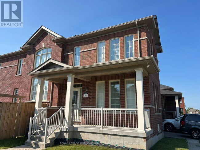 Building Photo - 57 Macbean Cres