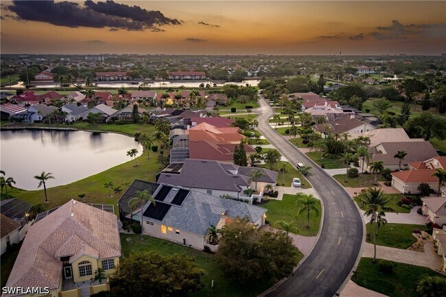 Foto del edificio - 28460 Highgate Dr