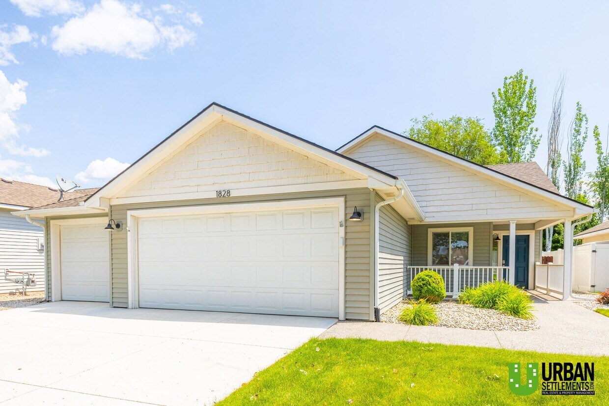 Foto principal - Beautiful 3-Bedroom Home in Desirable Rive...