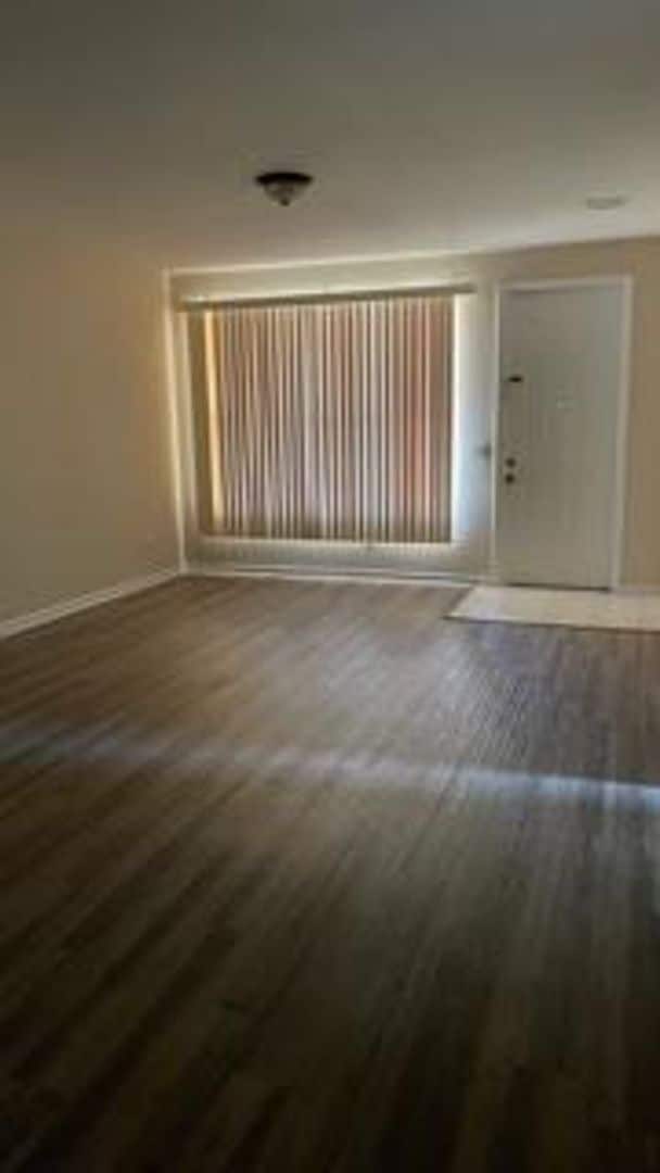 Foto del edificio - 3565 Forest Hill Blvd