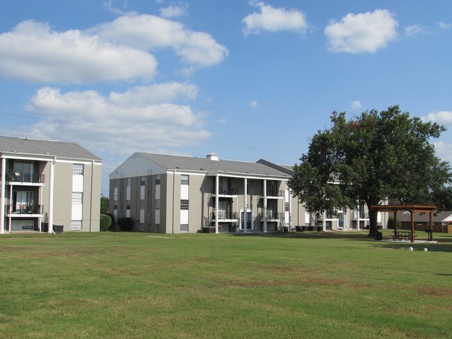 Crossings at Midtown 99 MOVE IN SPECIAL Apartments