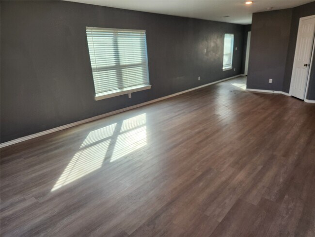 Foto del edificio - 26611 Wilderye Cv Ln