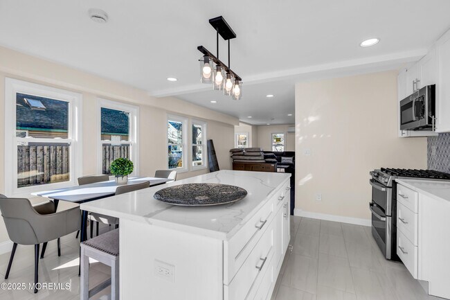 Foto del edificio - 814 Dunlewy St