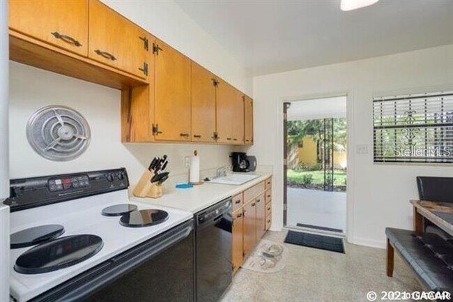 Foto del edificio - 922 NE 6th Ave