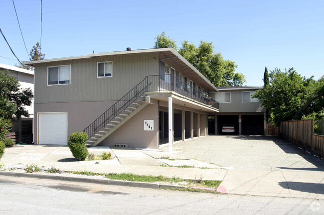 Building Photo - 1151 Davis St