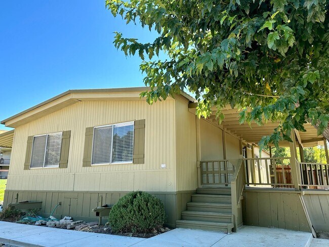 Building Photo - 3 br, 2 bath House - 000 Penman Springs