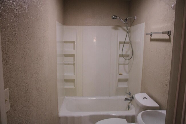 Foto del edificio - 506 E Municipal Dr