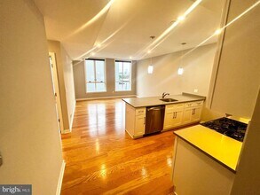 Building Photo - 1734 Ridge Ave