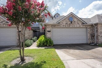 Building Photo - 2706 Windy Thicket Ln