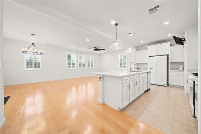 Building Photo - 15 Bannock Glen Pl