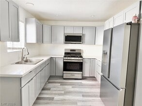 Building Photo - 1720 Cordoba Ln