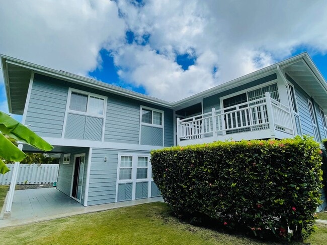 Building Photo - Beautiful two story home in Hawaii Kai