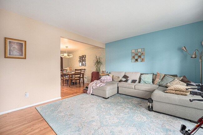 Foto del edificio - Beautiful 3 Bed 2.5 Single Family Home in ...