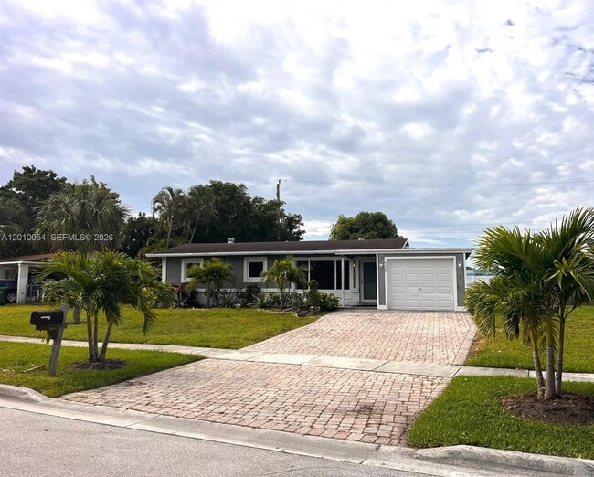 Foto del edificio - 6232 NW 15th Ct