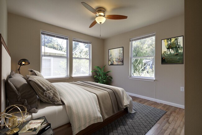 Foto del edificio - UT PRE LEASE: 2009 Remodeled 6 Bed / 3 Bat...