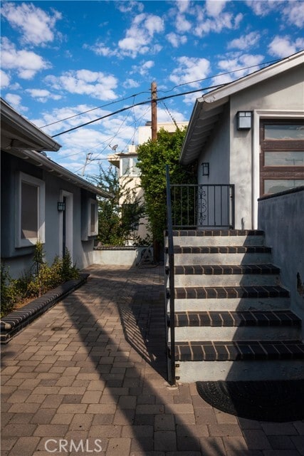 Building Photo - 12032 S Circle Dr