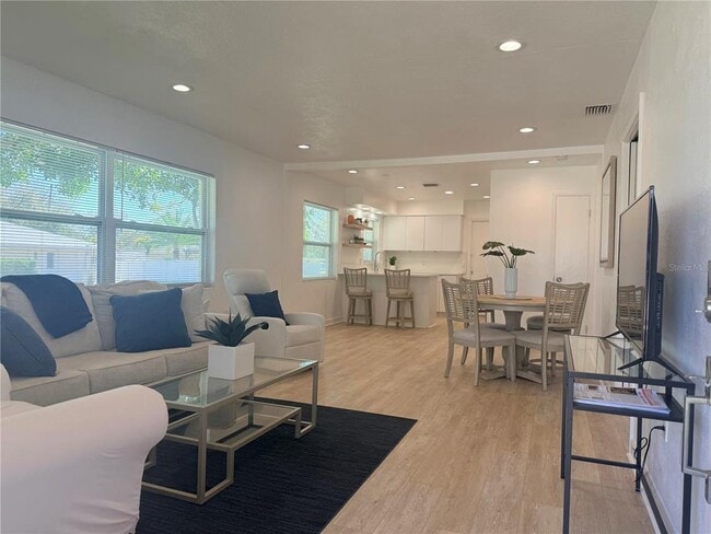 Foto del edificio - 757 Virginia St